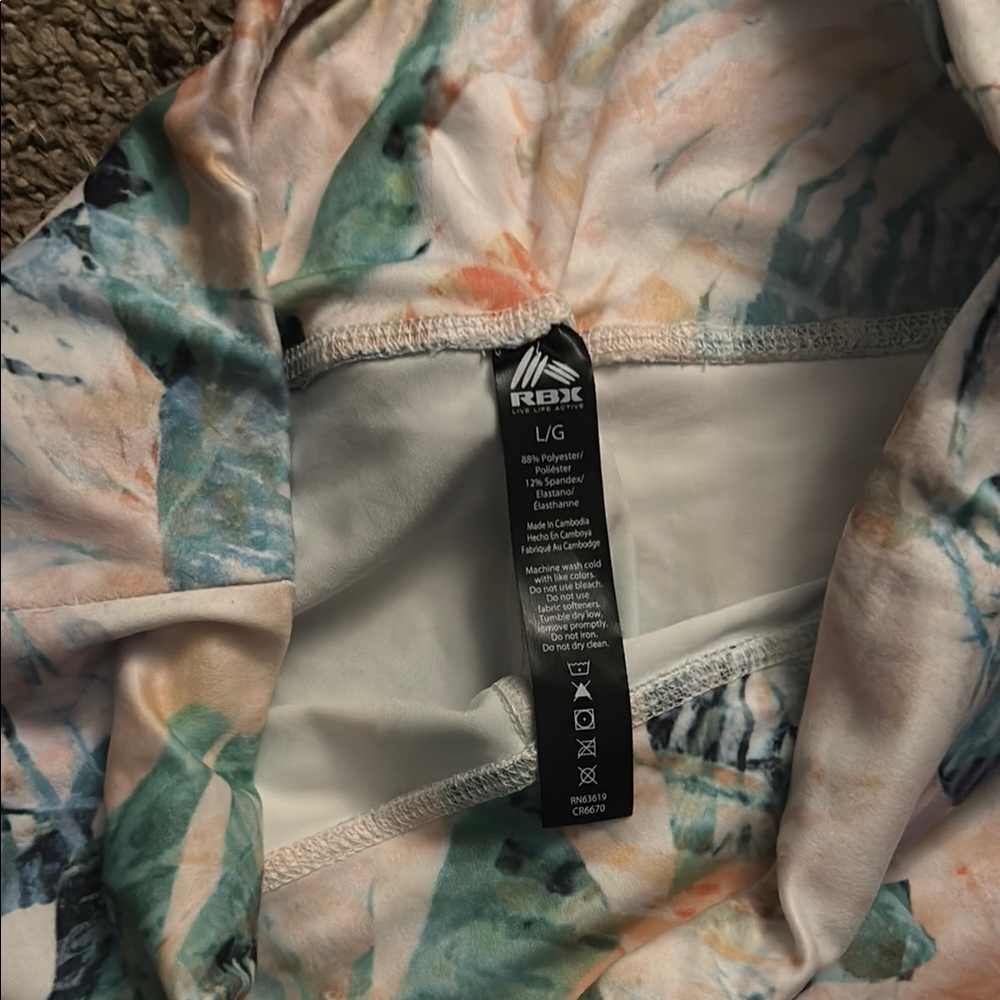 RBX capri printed leggings size large - Picture 3 of 5